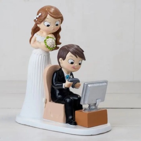 FIGURA TARTA NOVIOS CON NOVIO JUGANDO CONSOLA