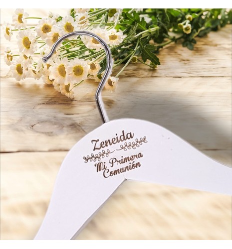 PERCHA PERSONALIZADA PARA COMUNIÓN BLANCA