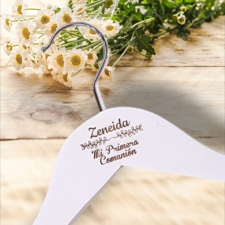 PERCHA PERSONALIZADA PARA COMUNIÓN BLANCA
