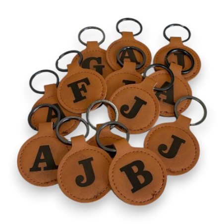 LLAVERO INICIAL DE CUERO PERSONALIZADO
