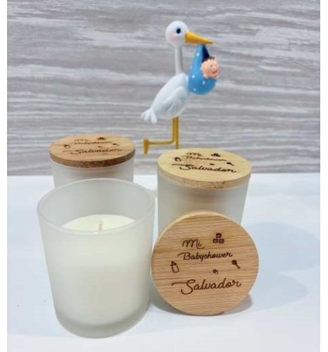 VELA AROMA VAINILLA CON TAPA MADERA GRABADA BABY SHOWER