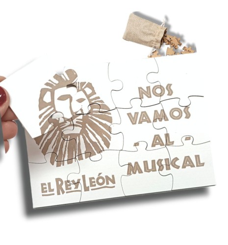 PUZZLE SORPRESA MUSICAL REY LEÓN