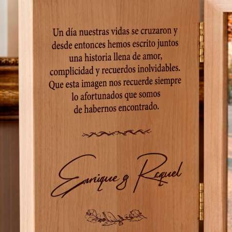 MARCO FOTOS CON TAPA DE MADERA. ENAMORADOS 2